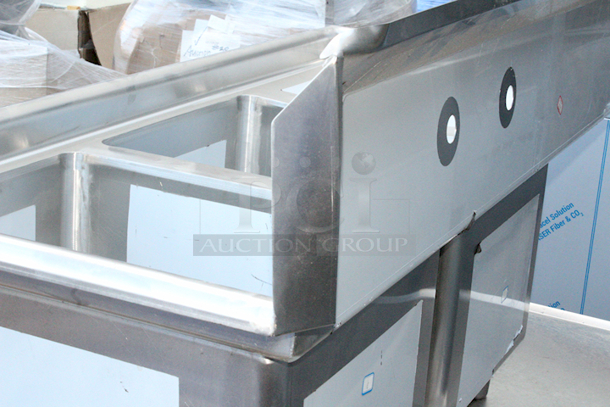 BRAND NEW SCRATCH & DENT! Regency 600S2162018L 54 1/2" 16 Gauge Stainless Steel Two Compartment Commercial Sink With 1 Drainboard - 16" x 20" x 12" Bowls - Image 7 of 7