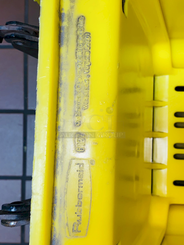 Rubber Maid 6 Gallon Mop Bucket on Commercial Casters.  - Image 5 of 7