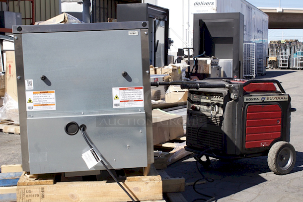 BRAND NEW SCRATCH & DENT! True TUC-27-ADA-HC 27 5/8" ADA Height Undercounter Refrigerator - TESTED TO 39 Degrees.  - Image 6 of 10
