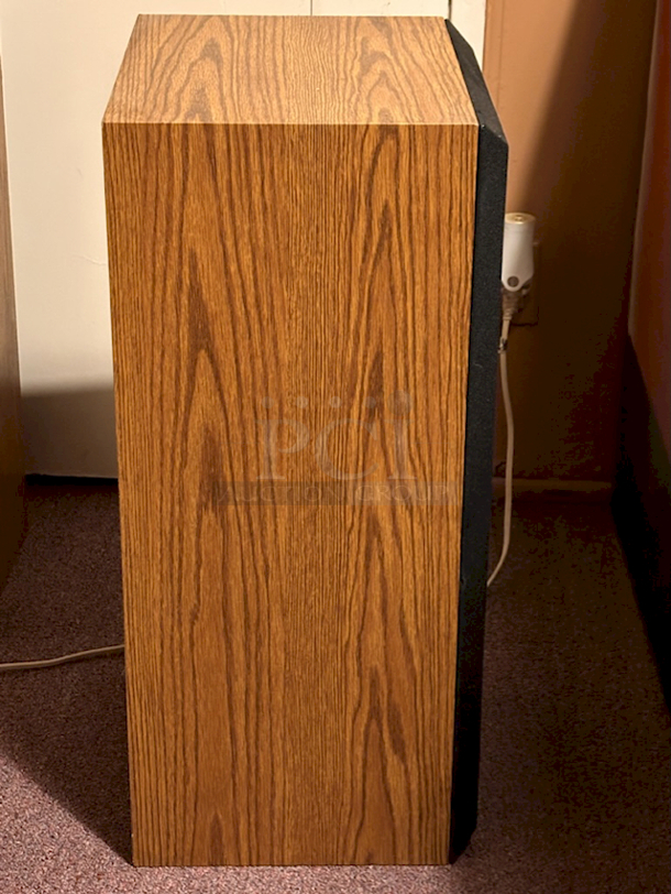 NICE! 15” Cabinet Stereo Speakers, Wood Frame Cabinet. 2x Your Bid. - Image 5 of 5