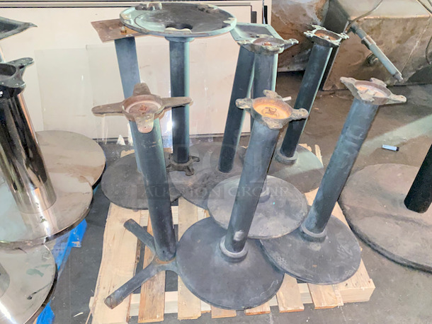 HEAVY DUTY! 17 Round Table Bases, Outdoor/Indoor, Weighted

17x Your Bid - Image 6 of 7