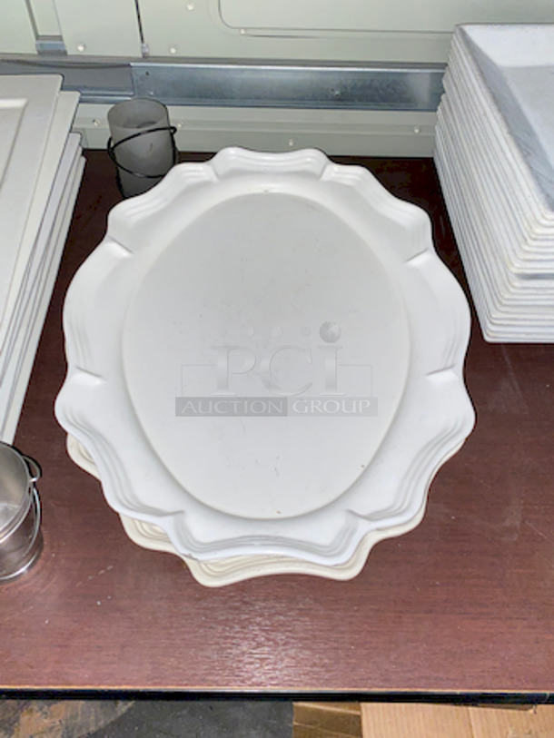 Table Full of High Quality Ceramic Platters, Includes Table Top and Bases. 

 - Image 3 of 6