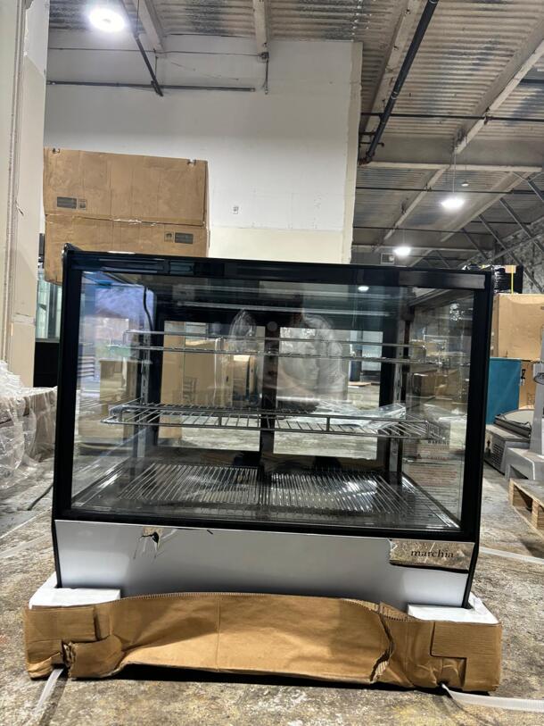 Marchia MDC121 28" Countertop Refrigerated Curved Glass Bakery Display Case with LED Lighting
 - Image 4 of 4