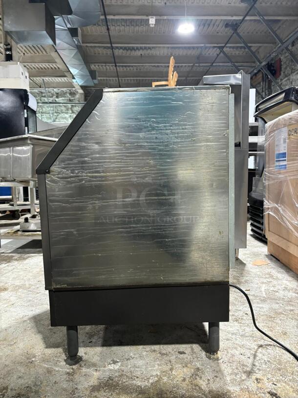 Manitowoc Ice 30"W Full Cube NEO Undercounter Ice Machine - 278 lbs/day, Air Cooled
 - Image 2 of 9