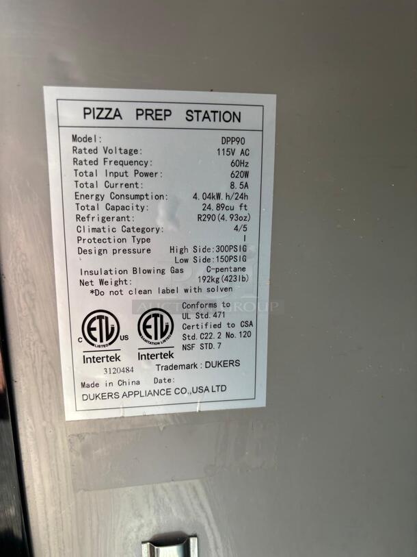 Dukers DPP90 90 3/8"W Three Door Pizza Prep Refrigerator - 24.89 Cu. Ft. - Image 9 of 10