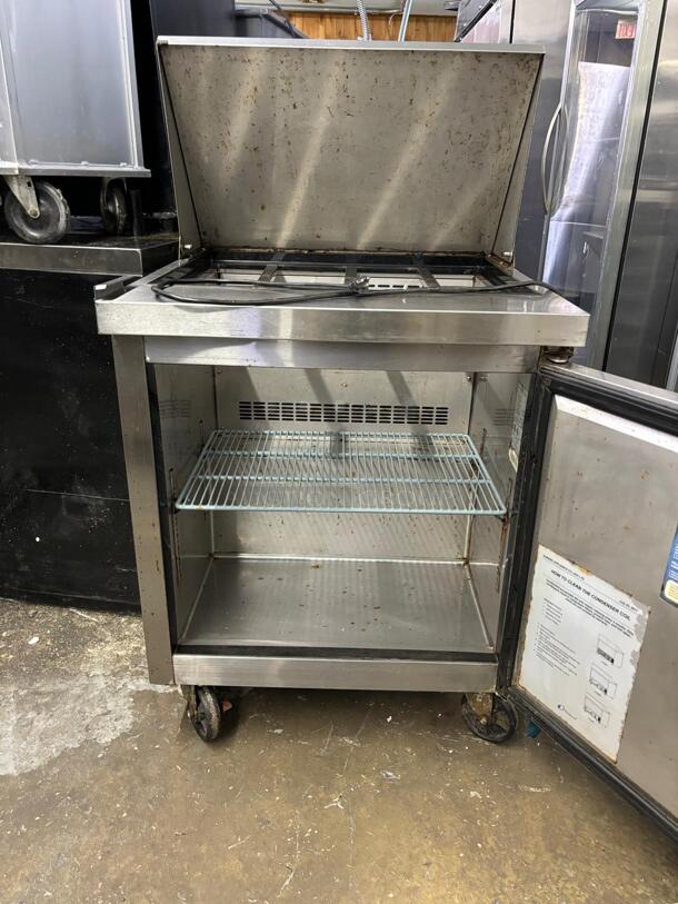Dukers - DSP29 Commercial 29" Salad, Sandwich Food Prep Table Refrigerator Mega Top 6.6 cu.ft.
 - Image 2 of 5