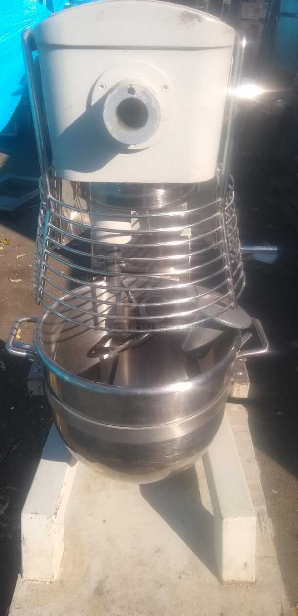 Omcan USA 17836, 30 Quart Commercial Planetary Mixer w/ Timer SP300A
 - Image 1 of 7
