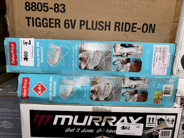 Fisher-Price GNW36-9993 Rock With Me
Bassinet™. 2x Your Bid 
 - Image 2 of 3