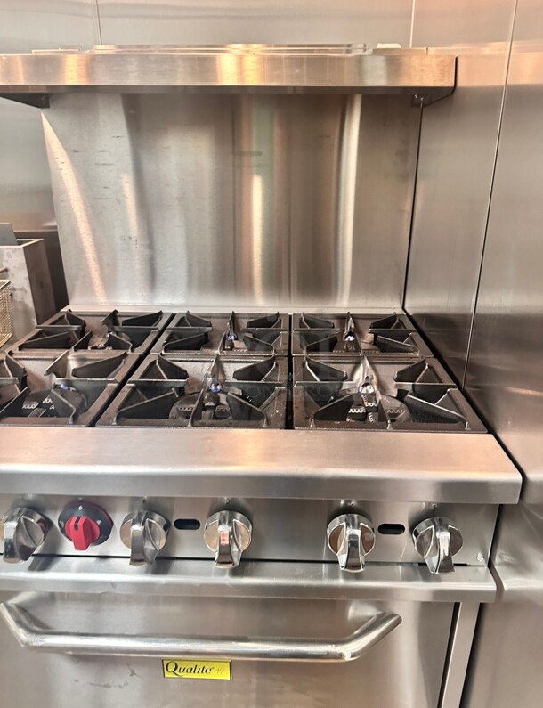 Quality MR6-C-S-3 36 inch 6 Burner Gas Range w/ Standard Oven - Image 8 of 10