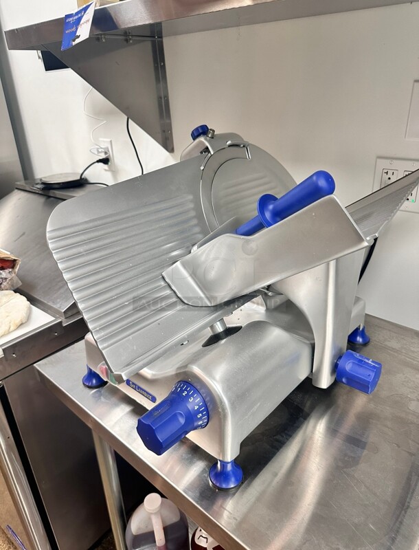 Sir Lawrence SCR12 Manual Meat & Cheese Slicer w/ 12 inch Blade 1/2 hp 110 Volt - Image 5 of 6