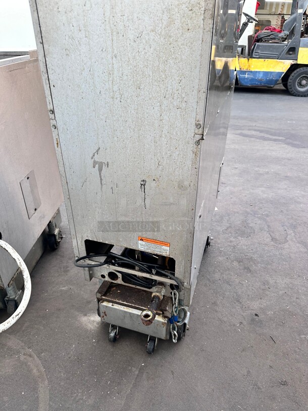 Pitco SFSSh55R Solstice High Power 50 lb Gas Fryer With Filtration System - Image 10 of 10