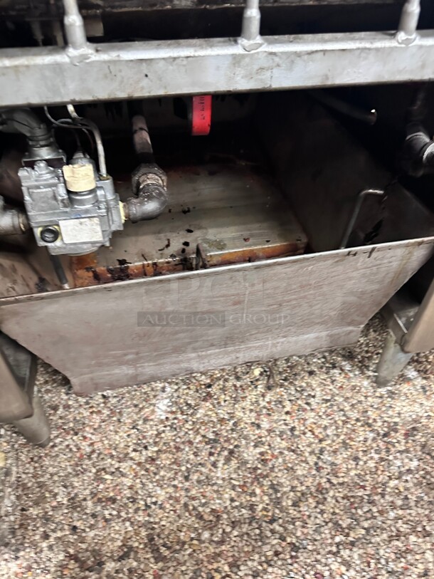 Certified Working Mercury 24x24 Commercial Donut Fryer With Filter Gas NSF  - Image 7 of 10