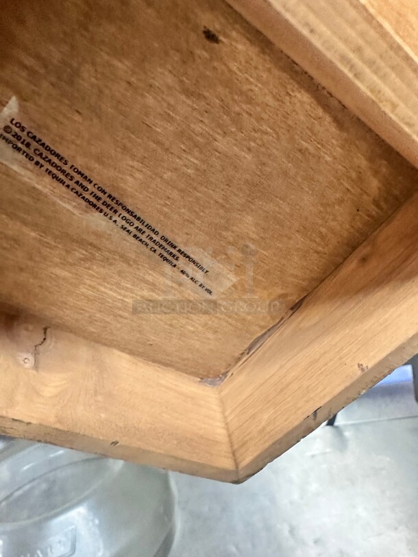 Wooden Holder - Image 5 of 6