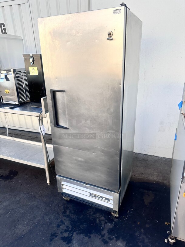 True T-12-HC 25" One Section Reach In Refrigerator, (1) Right Hinge Solid Door, 115v Working - Image 2 of 8