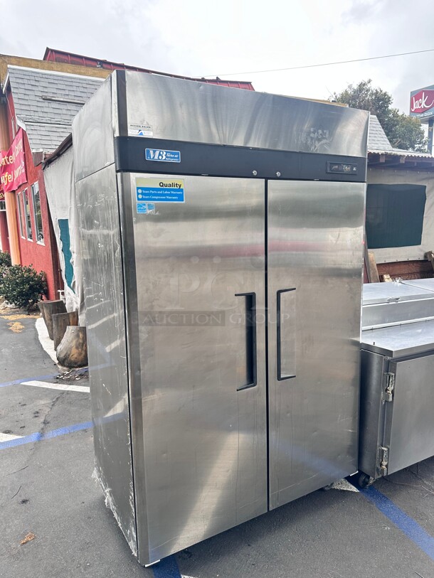 Late Model Turbo Air M3R47-2 M3 Series 52 inch Solid Door Stainless Steel Reach-In Refrigerator 115 Volt Working - Image 4 of 9