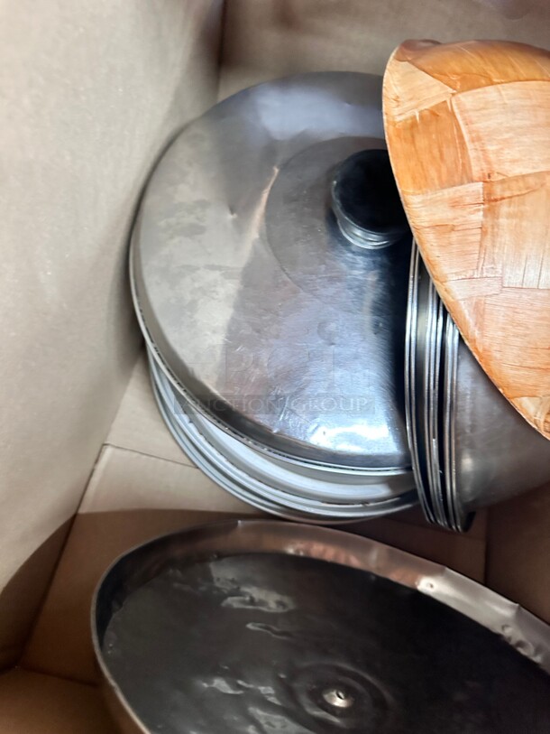 One Lot A Box Contains Stainless Bowls and Stainless Covers - Image 4 of 4