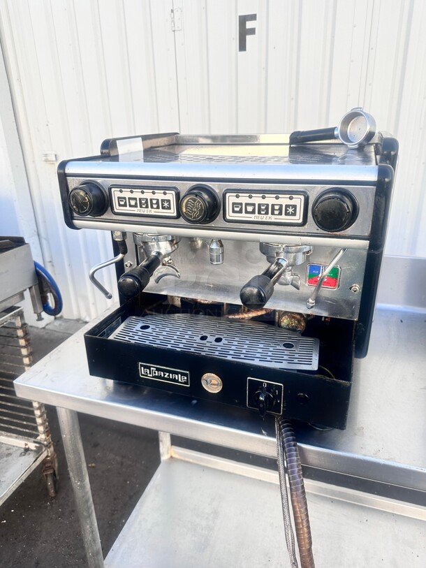 La Spaziale S2 EK Spazio 2 Group Volumetric Espresso Machine 115 Volt 2300 Watt  Working - Image 9 of 10