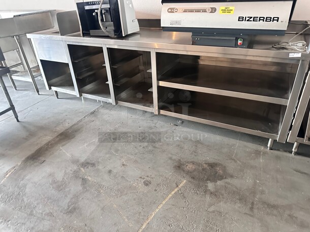 Commercial Stainless Steel Table with  Sink 
114x30x28 - Image 5 of 6