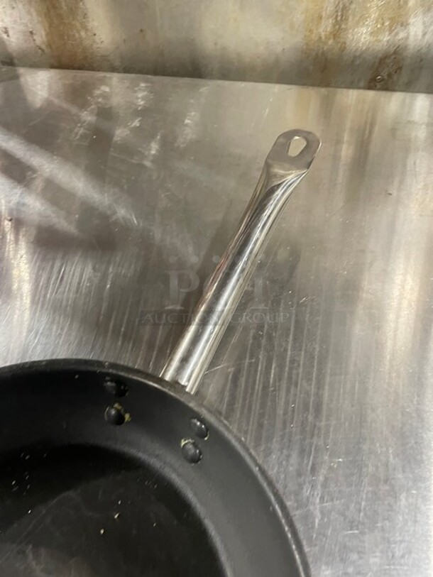 ALL ONE MONEY! Commercial Frying Skillet! - Image 4 of 4