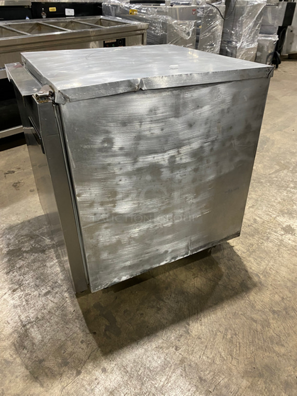 Continental Commercial Single Door Lowboy/Worktop Cooler! All Stainless Steel! On Casters! Model: UC27 SN: 15597562 115V 60HZ 1 Phase - Image 4 of 7