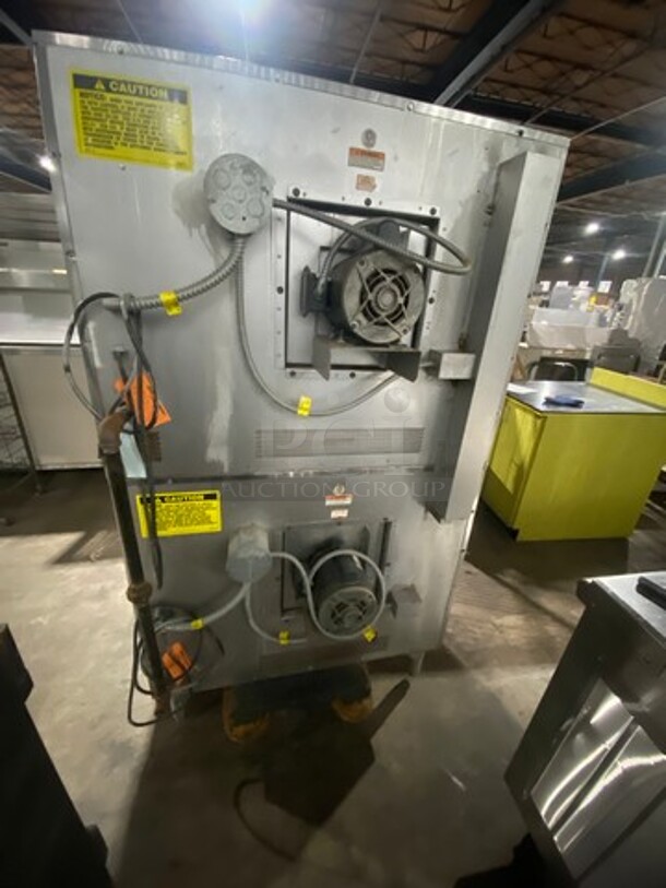 Vulcan Commercial Natural Gas Powered Double Deck Convection Oven! With View Through Door! Metal Oven Racks! All Stainless Steel! On Legs! 2x Your Bid Makes One Unit! WORKING WHEN REMOVED! Model: VC4GD64 SN: 481582088 - Image 3 of 12