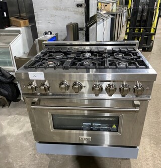 2022 Zline Gas Powered 6 Burner Stove! With Oven Underneath! Stainless Steel! MODEL RG36 SN: RG36ge22030030-03