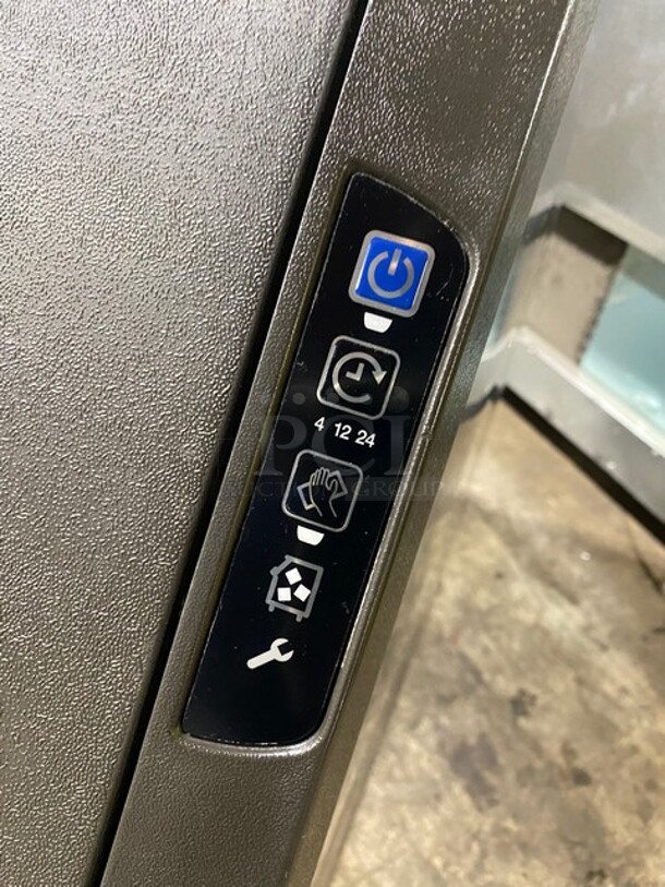 Manitowoc Stainless Steel Commercial Undercounter Self Contained Ice Machine!  MODEL UR0240A161B SN:310262383 115V 1PH - Image 8 of 9
