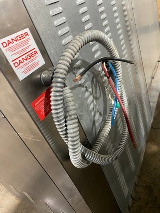 AMAZING! BEAUTIFUL! Doyon Commercial Electric Powered Baking Oven And Proofer Oven Combo! With Steam Injection! With View Through Doors! With Metal Oven Racks! All Stainless Steel! On Casters! WORKING WHEN REMOVED! Model: JAOP12SL SN: 588350001212208V 60HZ 3 Phase - Image 12 of 12