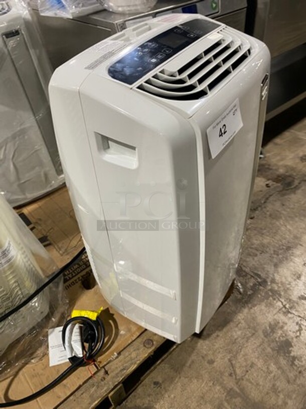 NEW! OUT OF THE BOX! SCRATCH-N-DENT! DeLonghi Portable Air Conditioner, Dehumidifier Fan With Heater Unit! 14,000 BTU! Model: PACAN140HPEW 115V - Image 2 of 7