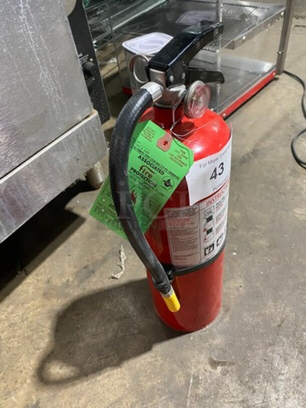 Commercial Fire Extinguisher! NOT AVAILABLE FOR SHIPPING! - Image 3 of 4