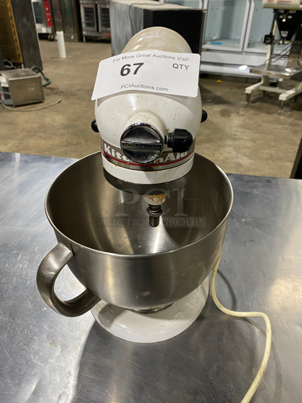 Kitchen Aid Countertop Planetary Mixer! With Stainless Steel Bowl! Model: KSM90