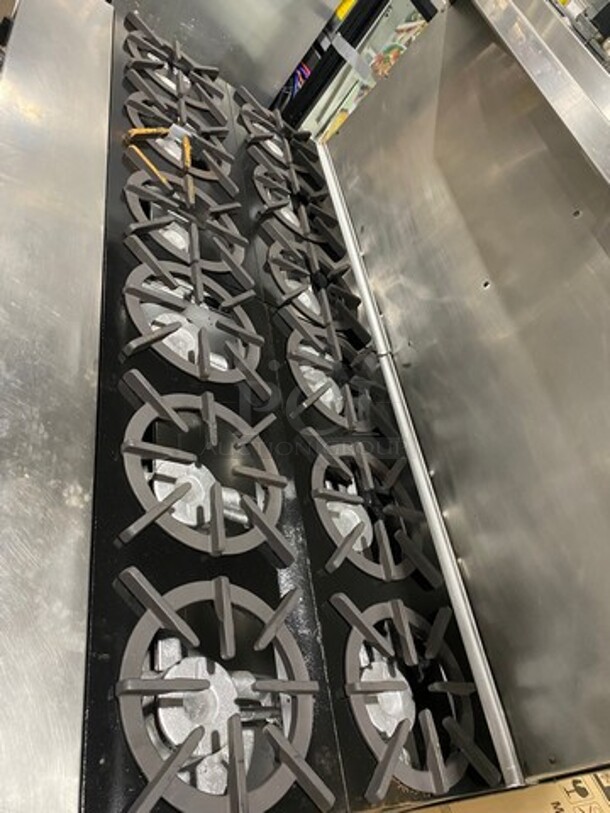 Southbend Commercial Natural Gas Powered 12 Burner Stove! With Raised Back Splash And Salamander Shelf! With 2 Full Size Oven Underneath! All Stainless Steel! On Casters! Working When Removed! - Image 5 of 10