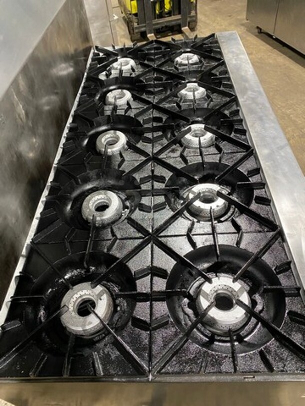 NICE! Vulcan Commerical Natural Gas Powered 10 Burner Stove! With Raised Back Splash And Salamander Shelf! With 2 Oven Underneath! All Stainless Steel! On Legs! - Image 5 of 10