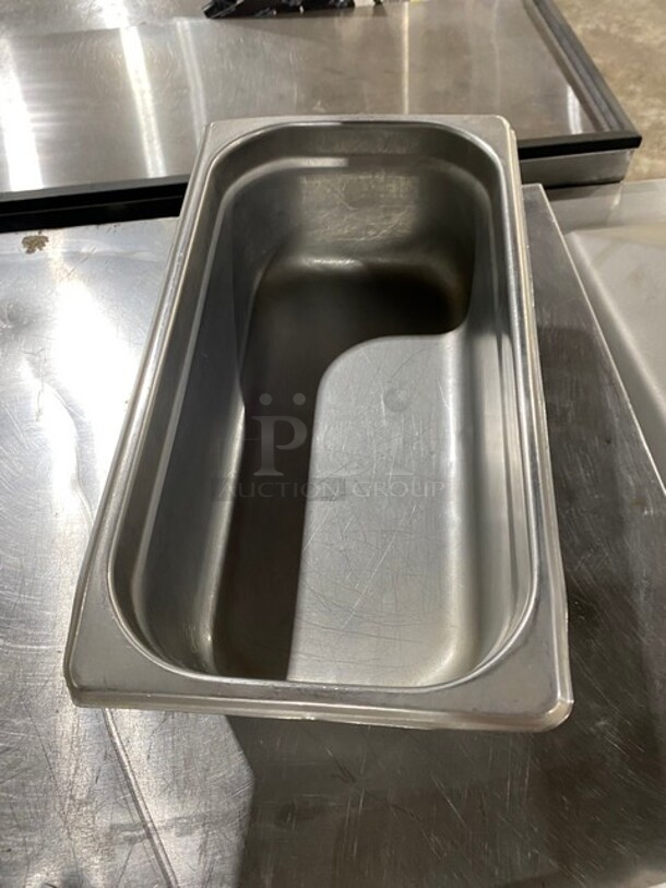 Winco Commercial 1/3 Drop In Pan! All Stainless Steel! Model SPJL304! 4 X Your Bid! - Image 3 of 5