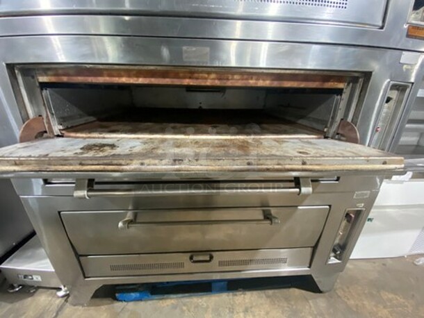 Vulcan Commercial Natural Gas Powered Triple Deck Baking Oven! All Stainless Steel! On Legs! 3x Your Bid Makes One Unit! WORKING WHEN REMOVED! Model: 7018A1 - Image 4 of 11