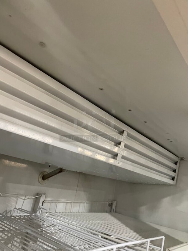Carrier Commercial Double Glass Door Reach In Freezer/Merchandiser! With Poly Coated Racks! 115/208-230V 1 Phase! Model: ULG50BCP-5! - Image 6 of 9