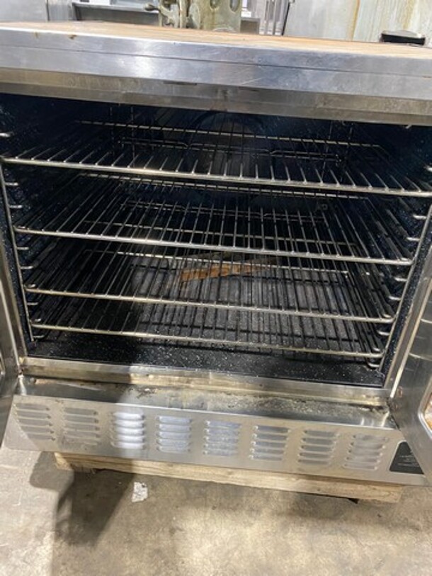 Blodgett Zephaire Edition Commercial Convection Oven! With View Through Doors! Metal Oven Racks! All Stainless Steel! - Image 5 of 8