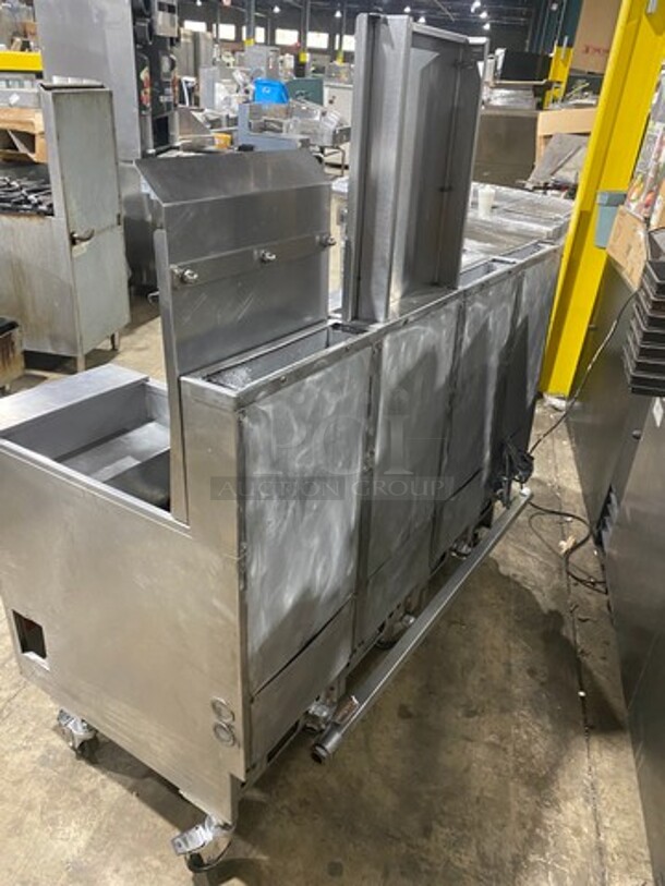 FAB! Pitco Frialator Commercial Natural Gas Powered 3 Bay Deep Fat Fryer! With Middle Fryer Basket Rack! With Oil Filter System! All Stainless Steel! On Casters! Model: SGH50 SN: G09DC011392 - Image 4 of 12
