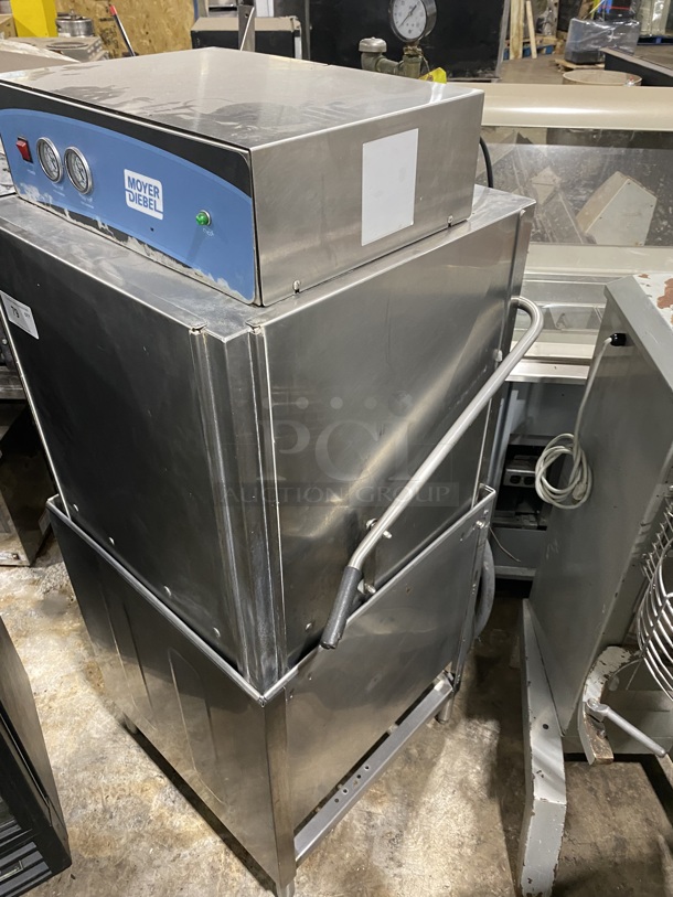 MOYER DIEBEL Stainless Steel Dishwasher! On Legs! Model MD2000 Serial D171215305 208/240V/60Hz/3 Phase  - Image 3 of 9