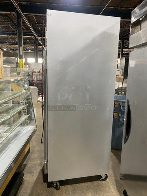 Traulsen Commercial Single Door Reach In Cooler! All Stainless Steel! On Casters! Working When Removed! Model: G10010 SN: T92741C15 115V - Image 3 of 9