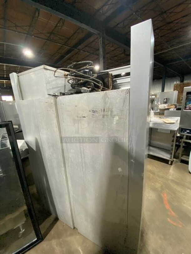 Traulsen Commercial 2 Door Reach In Cooler! All Stainless Steel! Model: GHT226WUT SN: 230755 115 60HZ 1 Phase - Image 4 of 8