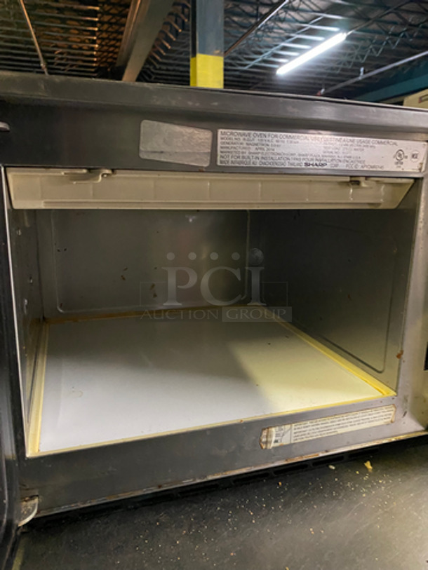 Sharp Commercial Countertop Microwave Oven! All Stainless Steel! Model: R22JT SN: 01377 120V 60HZ 1 Phase - Image 5 of 8