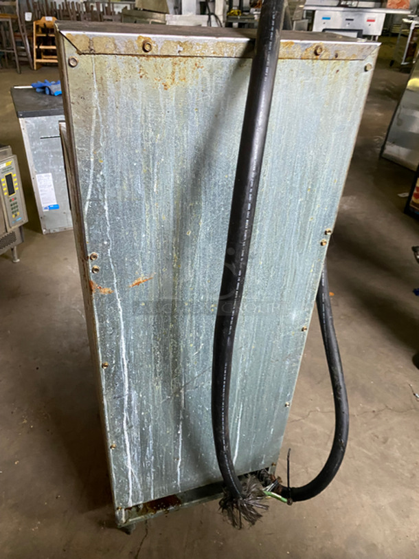Frymaster Commercial Deep Fat Fryer! With 2 Fryer Baskets! All Stainless Steel! On Legs! Model: SR14ESD SN: 1501MF0019 208V 60HZ 3 Phase - Image 4 of 7