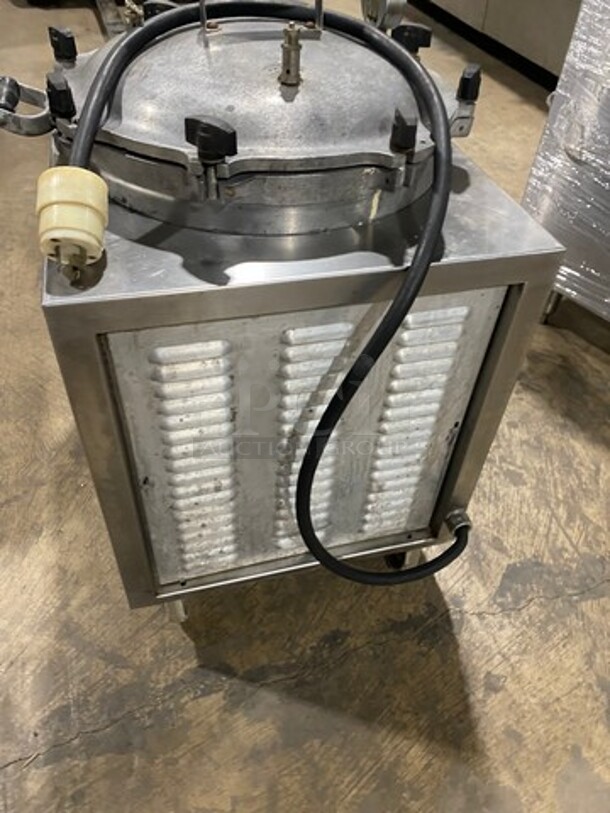 Smokaroma Commercial Electric Powered Pressure BBQ Cooker/ Smoker! All Stainless Steel! On Casters! Model: CU200F SN: 6118 208V - Image 4 of 10