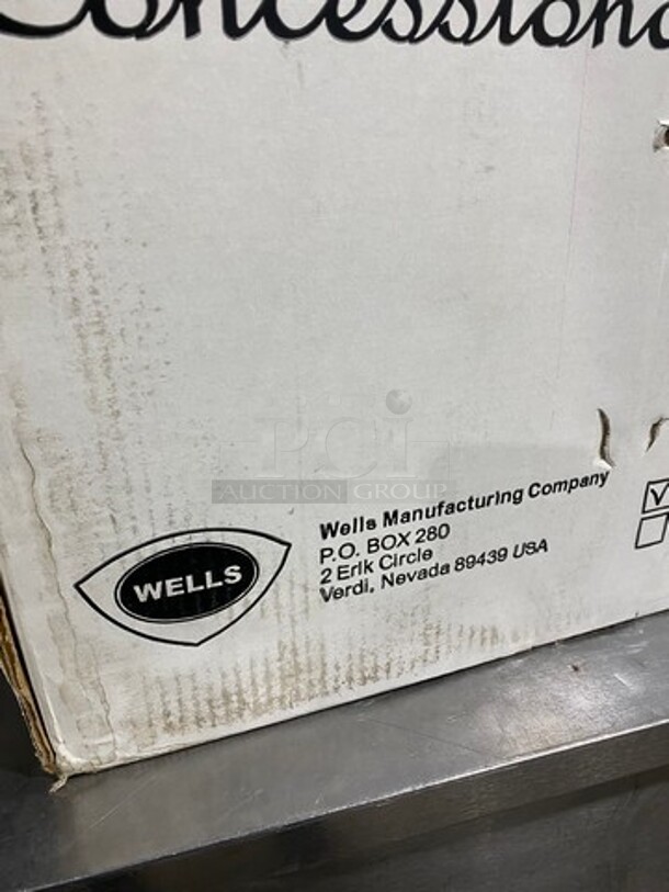 NEW! IN THE BOX! Wells Commercial Countertop Hot Dog Roller Grill! All Stainless Steel! Model: WRG30SR 120V - Image 3 of 3