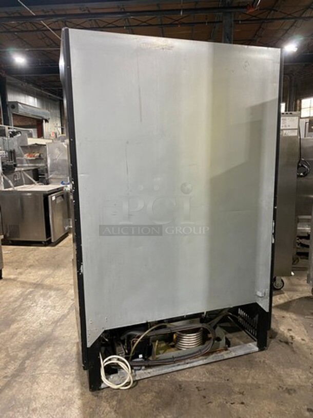 Turbo Air Commercial Refrigerated Open Grab-N-Go Case Merchandiser! With View Through Sides! With Front Cover! All Stainless Steel! Model: TOM50B SN: TOM5017X029 120V 60HZ 1 Phase - Image 2 of 7