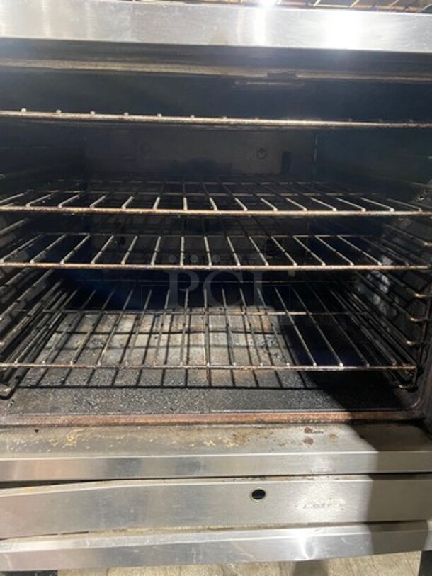 US Range Commercial Natural Gas Powered Single Deck Convection Oven! With View Through Doors! Metal Oven Racks! All Stainless Steel! On Casters! - Image 5 of 11
