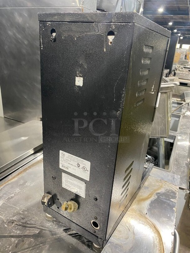 Grindmaster Commercial Countertop Hot Water Dispenser! MODEL HWD-3 SN:L135539 240V 1PH - Image 3 of 7