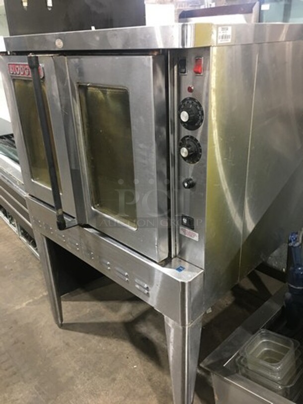 NICE! LATE MODEL! 2018 Blodgett Commercial Natural Gas Powered Convection Oven! With View Through Doors! Metal Oven Racks! All Stainless Steel! On Legs! WORKING WHEN REMOVED! Model: SHO100G SN: 080818CR080S - Image 2 of 12
