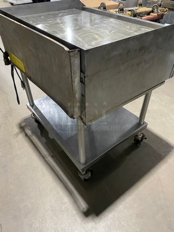 Lang Commercial Countertop Natural Gas Powered Flat Top Griddle! With Back And Side Splashes! On Equipment Stand! With Storage Space Underneath! All Stainless Steel! On Casters! SELECTRONIC SERIES! Model: G3EI SN: E76955 - Image 4 of 11